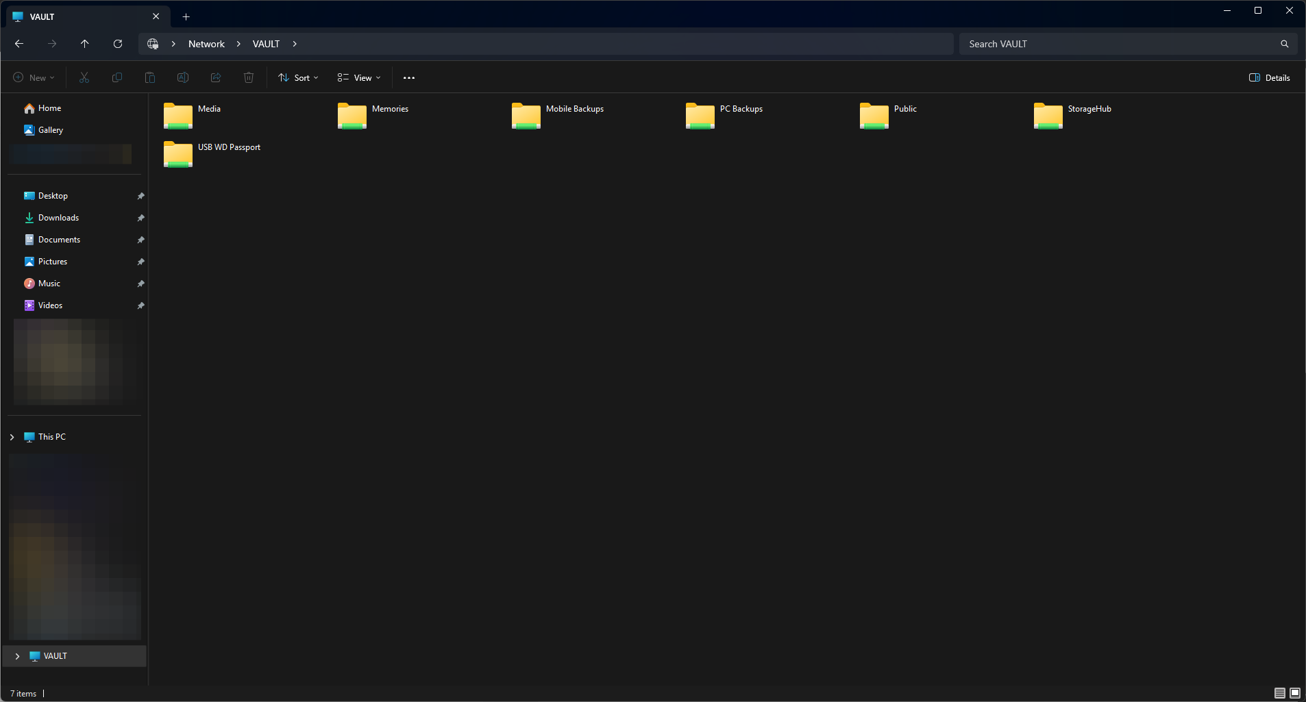 File Explorer window showing NAS folders.